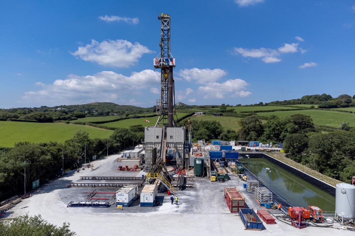 Eden drill rig and site Eden drill rig and site